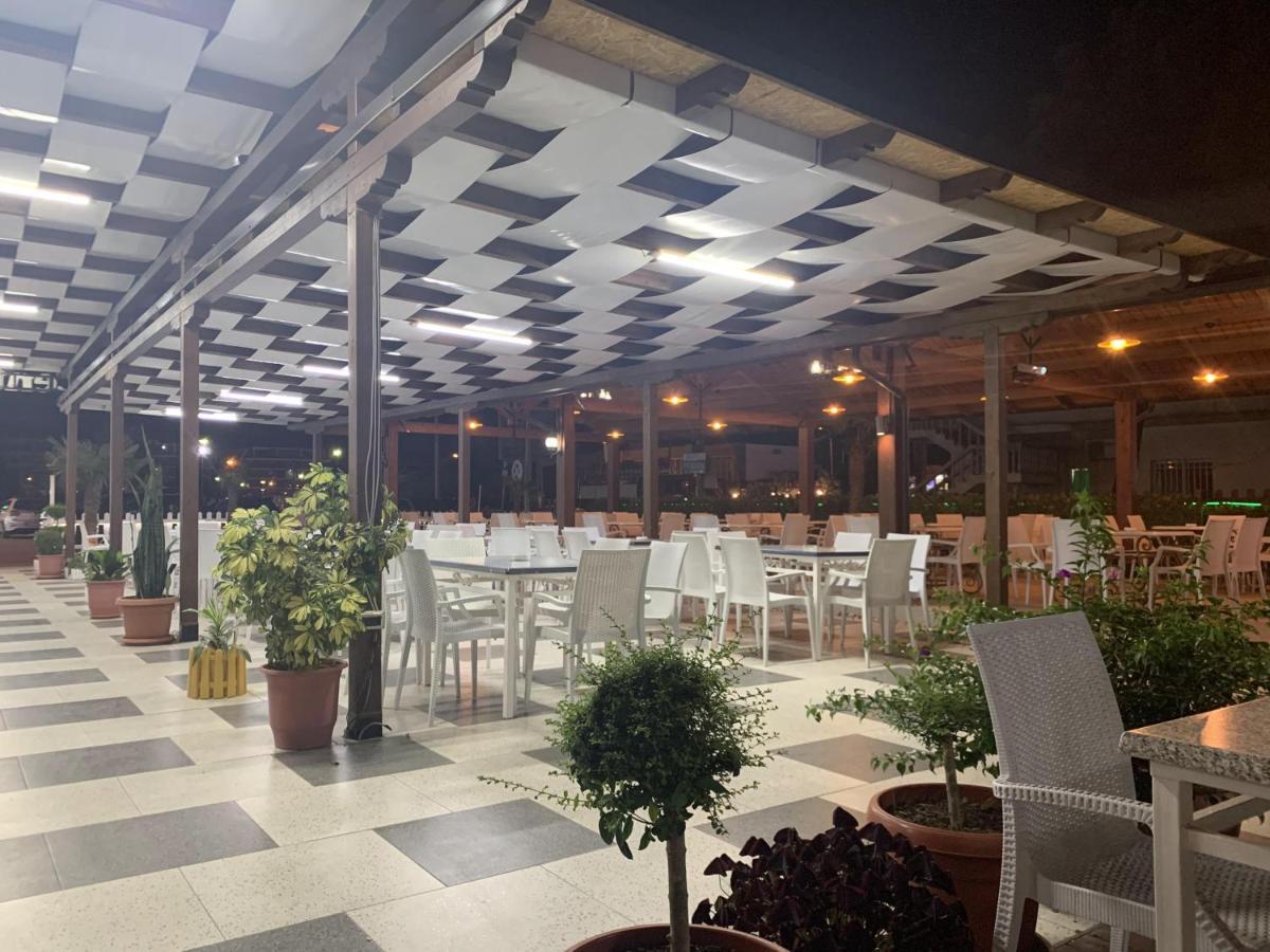 Center Park Hotel Velipoje Exterior photo