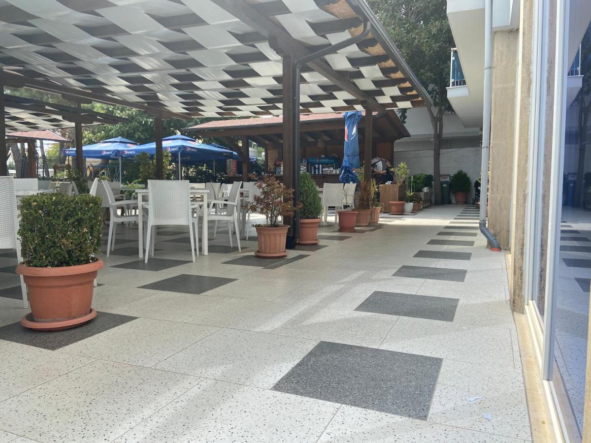 Center Park Hotel Velipoje Exterior photo